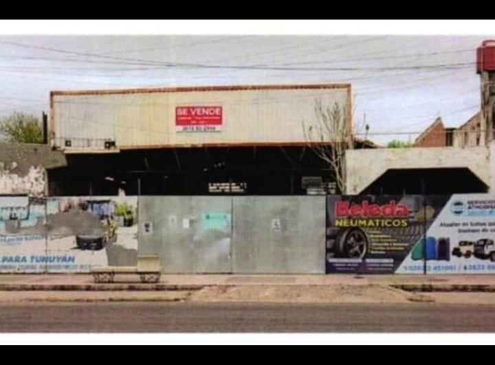 Bodega-Galpón · 887m²