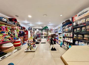 Fondo de comercio · 243m² · 1 Ambiente · Veterinaria Totalmente Equipada Funcionando Impecable