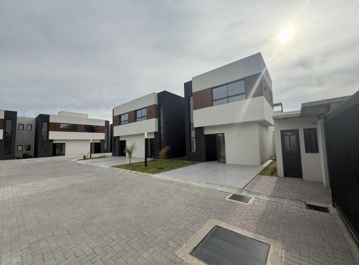 Departamento · 125m² · 4 Ambientes · 1 Cochera