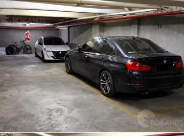 Garage · 17m² · Cochera 23 m² Fija y Cubierta Colegiales