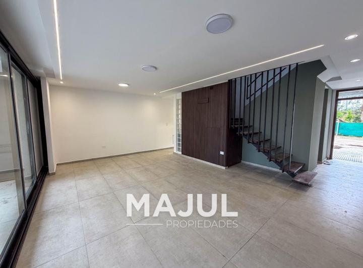 PH · 180m² · 7 Ambientes · 2 Cocheras