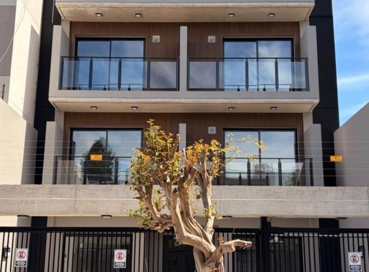 Departamento · 51m² · 2 Ambientes · 3 Cocheras