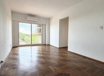 Departamento · 52m² · 3 Ambientes · Luminoso Semipiso de 3 Ambientes en Florida