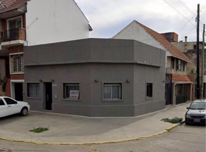 Casa · 107m² · 3 Ambientes · 1 Cochera