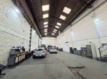 Bodega-Galpón · 375m² · Venta Galpón Industrial + Oficinas