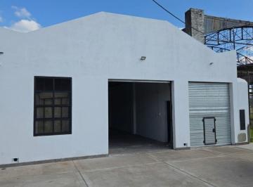 Bodega-Galpón · 218m² · Alquiler Deposito - Local Coercial en Berazategui
