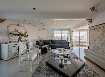 Departamento · 165m² · 4 Ambientes · 1 Cochera · Departamento en Piñeyro Avellaneda
