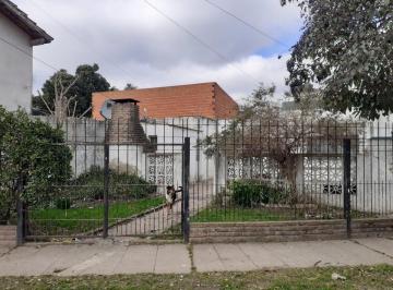 Casa · 95m² · 4 Ambientes · 1 Cochera · Venta Casa Ituzaingo 4 Ambientes Apto Credito
