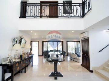 Casa · 350m² · 5 Ambientes · 2 Cocheras · Alquiler Casa 5 Amb Piscina, en Nuevo Quilmes