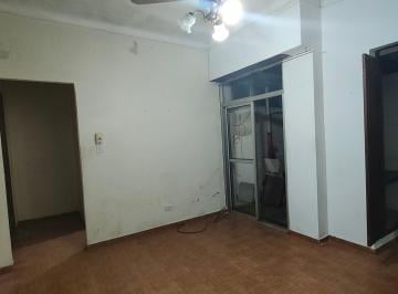 Departamento de 2 ambientes, La Paternal · Departamento de 2 Ambientes con Patio Techado - Precio Negociable