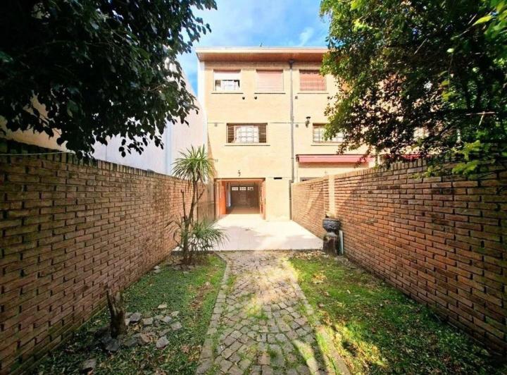 Casa · 132m² · 4 Ambientes · 2 Cocheras