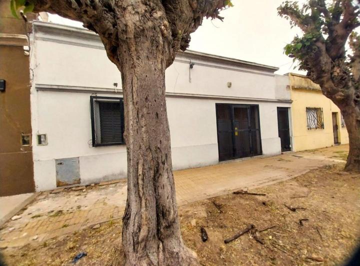 Casa · 82m² · 3 Ambientes · 1 Cochera