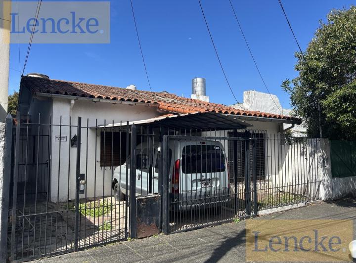 Casa · 112m² · 4 Ambientes · 1 Cochera