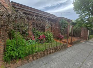 Terreno · 88m² · Terreno o Casa a Refaccionar en Venta Olivos Maipu a Uzal