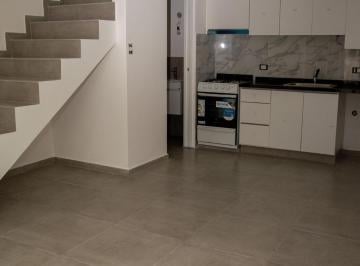 Departamento · 54m² · 2 Ambientes · Venta Departamento Dúplex 70 m², Jardín y Parrilla