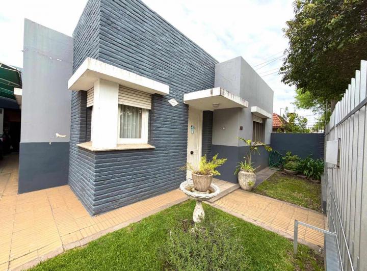 Casa · 132m² · 4 Ambientes · 3 Cocheras