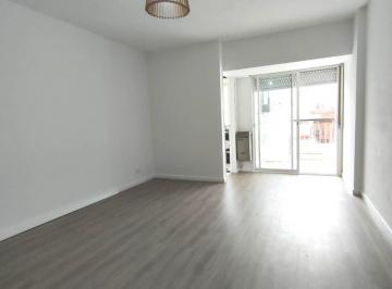 Departamento · 33m² · 1 Ambiente · Av Independencia 4300 Monoambiente Balcón Contrafrente Alquiler Almagro