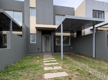 Casa · 115m² · 3 Ambientes · 1 Cochera · Duplex Dos Dorm. - Barrio Norte - Villa Allende