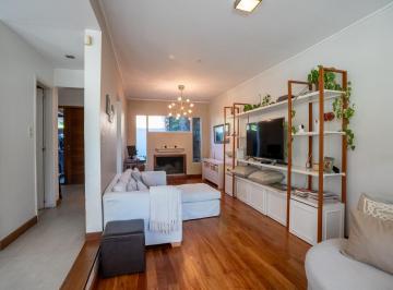 Casa · 170m² · 5 Ambientes · 2 Cocheras · Casa en La Plata