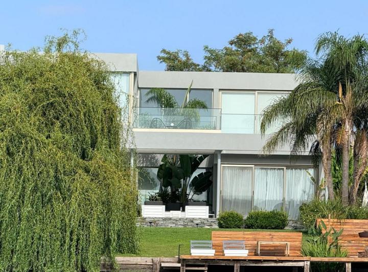 Casa · 273m² · 5 Ambientes