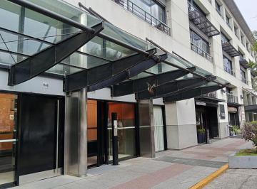 Oficina comercial · 121m² · Oficina en Puerto Madero de 120 m² y 4 Cocheras. Dock 8. Esquina. Vistas Muy Abiertas.