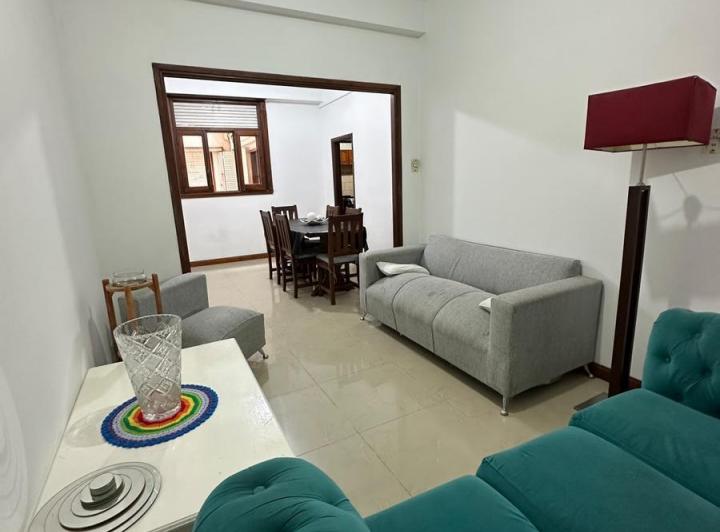 PH · 305m² · 7 Ambientes · 1 Cochera