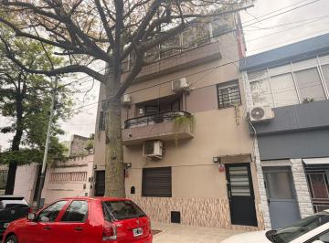 PH · 106m² · 3 Ambientes · PH 3 Amb, Quincho y Terraza en Venta en Caballito