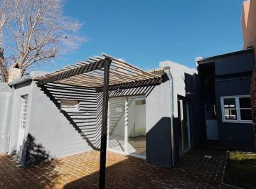 Casa · 140m² · 3 Ambientes · Casa en San Antonio de Areco Apta Crédito Refaccionada a Nueva