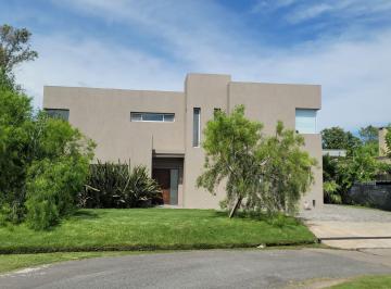 Casa · 178m² · 5 Ambientes · 2 Cocheras · Casa en Venta de 5 Ambientes en El Barrio Privado Los Tacos, Pilar, Gba Norte