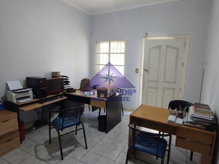 Casa · 248m² · 6 Ambientes · 2 Cocheras