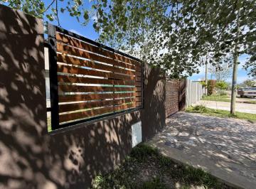 Casa · 70m² · 3 Ambientes · 2 Cocheras · Casa en Tierra de Sueños 3