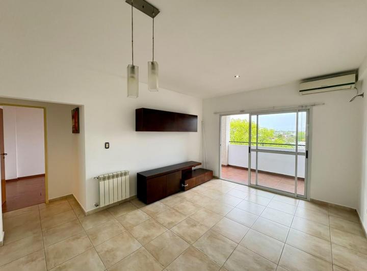 Departamento · 62m² · 2 Ambientes · 1 Cochera