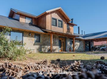 Casa · 212m² · 4 Ambientes · 3 Cocheras · Venta Casa 3 Dorm. 226 m² Lote 1546 m² Chapelco Golf Zona B San Martin de Los Andes