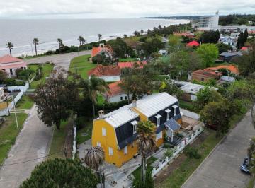 Casa · 368m² · 11 Ambientes · 2 Cocheras · Venta Hermosa Casa 8 Dorm. en La Floresta
