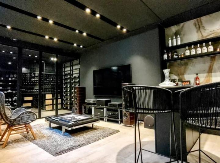 Casa · 50m² · 9 Ambientes · 7 Cocheras