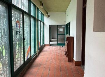 Oficina comercial · 327m² · 5 Ambientes · 1 Cochera · Casa en General Paz