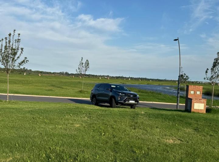 Terreno · 951m²