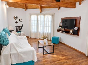 Casa · 160m² · 4 Ambientes · 2 Cocheras · Casa Apto Credito | 3 Dorm 2 Cocheras | Av o'Higgins