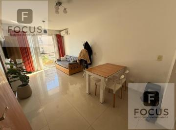 Departamento · 48m² · 2 Ambientes · Depto 2 Ambientes con Balcón Al Frente en Monte Castro!