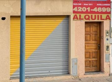 PH de 3 ambientes, Avellaneda · Amplio PH Tipo Casa 3 Ambinetes con Patio y Terraza!