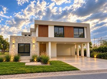 Casa · 350m² · 6 Ambientes · 2 Cocheras · 4dor. 5 Baños. Fondo Verde. Unica!