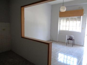 Departamento de 2 ambientes, Tres de Febrero · Dpto 2 Ambientes con Entrada Independiente, Muy Luminoso, Sin Exp.