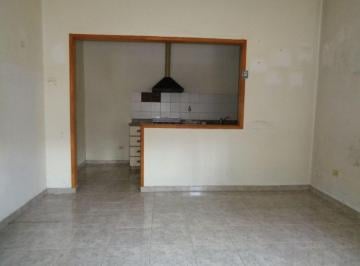 Departamento de 2 ambientes, Tres de Febrero · Dpto 2 Amb - Pb a La Calle - Entr Indep - Lumin - Sin Expensas - 2c Av m. T. Alvear, 2c Av San Martin