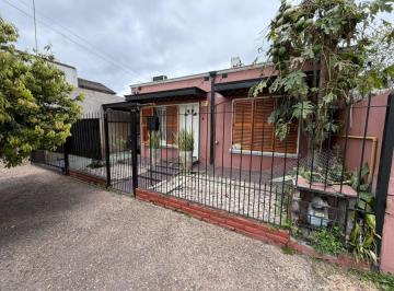 Casa · 130m² · 4 Ambientes · 1 Cochera · Casa en Venta en San Antonio de Padua