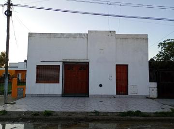 Depósito de 3 ambientes, Viedma · Salón de Usos Múltiples 105 m² Viedma