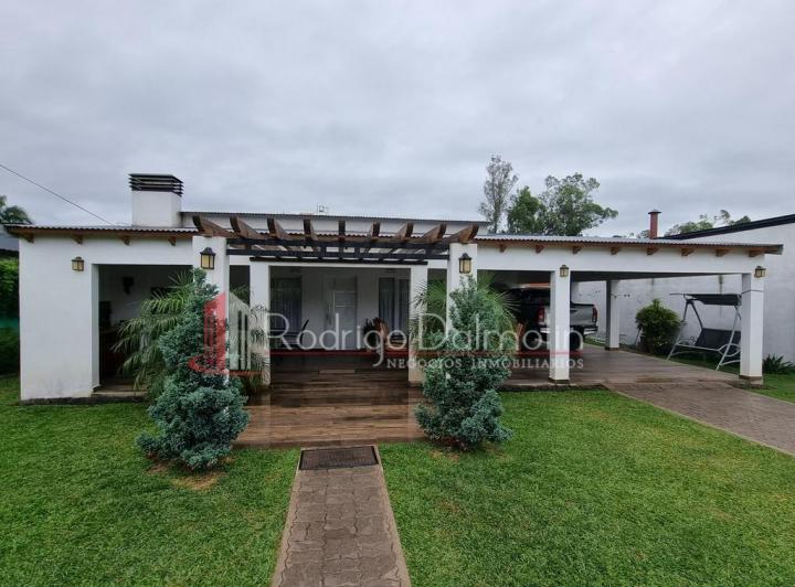 Casa · 170m² · 3 Ambientes · 2 Cocheras