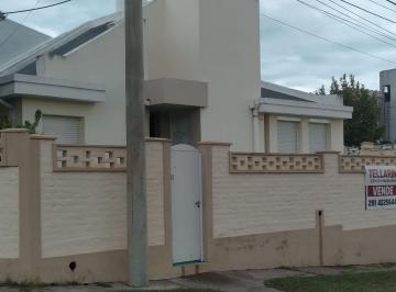 Casa de 2 ambientes, Monte Hermoso · Vende Casa Excelente Ubicación
