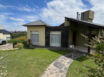 Casa de 6 ambientes, La Falda · Casa en Venta en La Falda