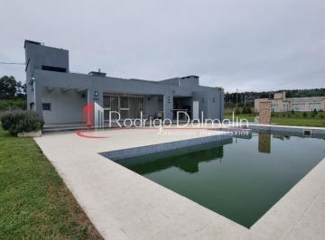 Casa · 200m² · 3 Ambientes · Casa en Concordia