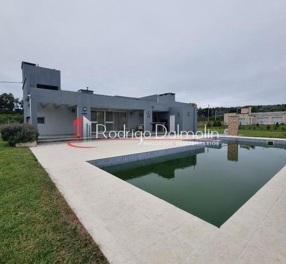 Casa · 200m² · 3 Ambientes